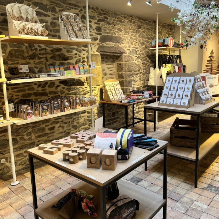 Sélection de produits réalisés avec savoir-faire et proposés à la boutique Fiers de Bien Fair